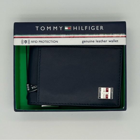 NWT Tommy Hilfiger Navy Blue Wallet - Picture 2 of 5